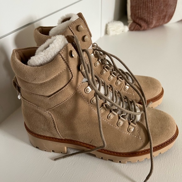 Marc fisher combat boot with Sherpa - Picture 2 of 3